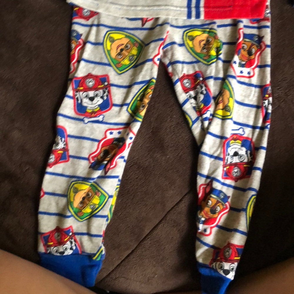 Pj set - Picture 3 of 3